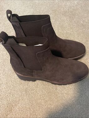 Aqua Women's Chelsea Ankle Boots - Brown Suede